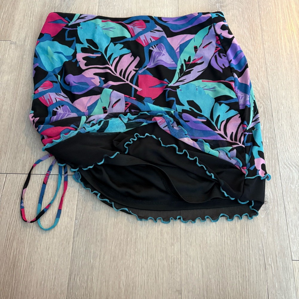 Wild Fable Womens Mesh Side Ruched Mini Skirt Large Black Tropical Leaf Print - Picture 8 of 16